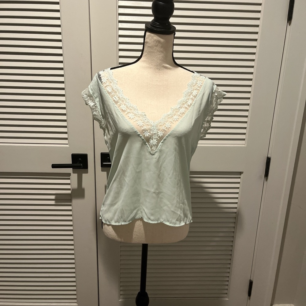 SHEIN Lace Trim V-Neck Camisole - Light Blue